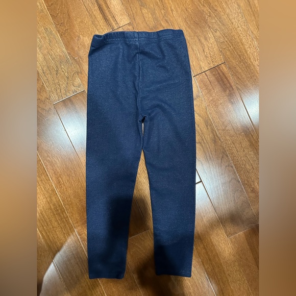 Girls Size 5T Navy Jeggings – Stylish & Comfortable! - Picture 2 of 3